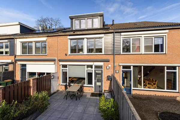 Foto - Te koop: Fijne gezinswoning met carport!